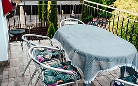 Apartament Emka Z Tarasem Rowy